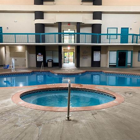 Motel 6 Savannah Ga Gateway & I95 Екстер'єр фото