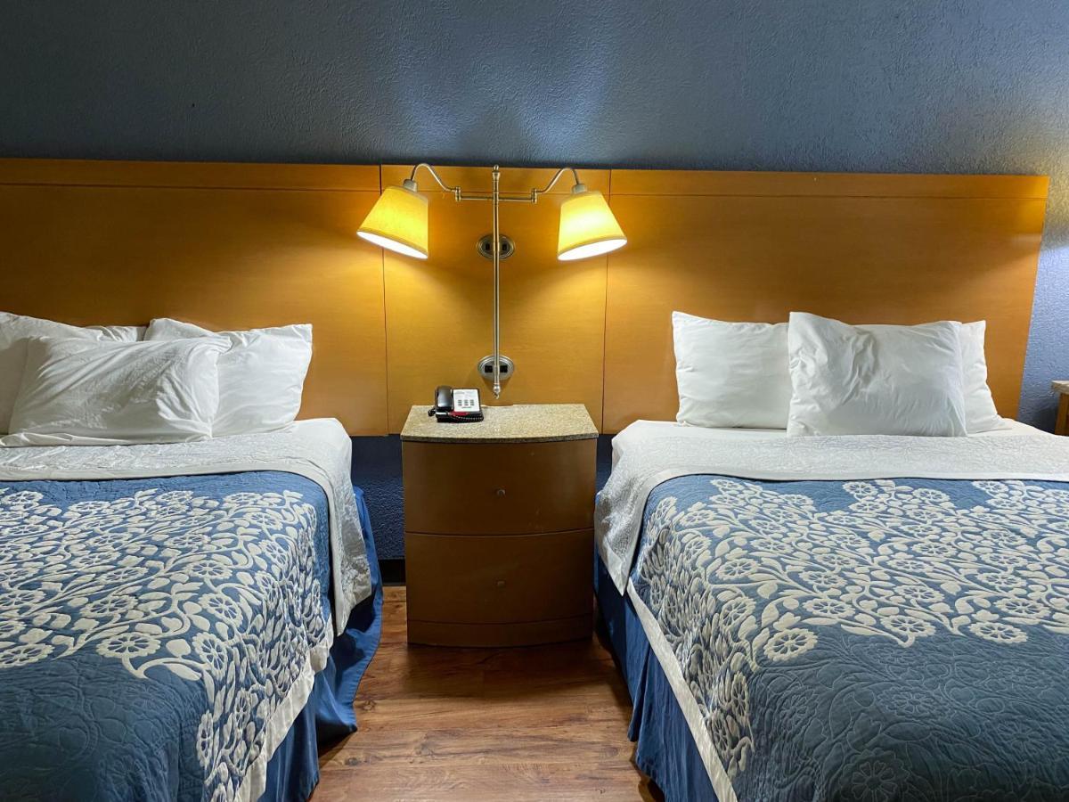 Motel 6 Savannah Ga Gateway & I95 Екстер'єр фото