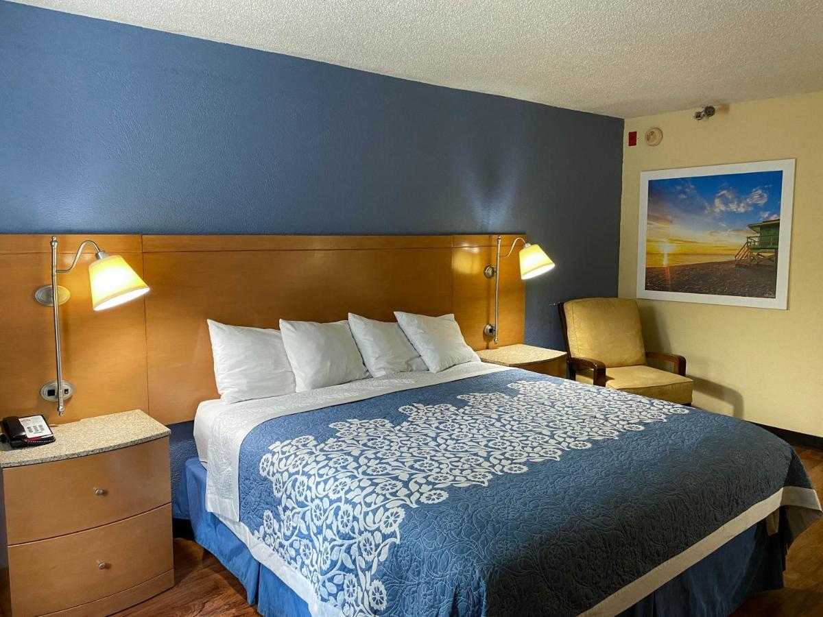 Motel 6 Savannah Ga Gateway & I95 Екстер'єр фото