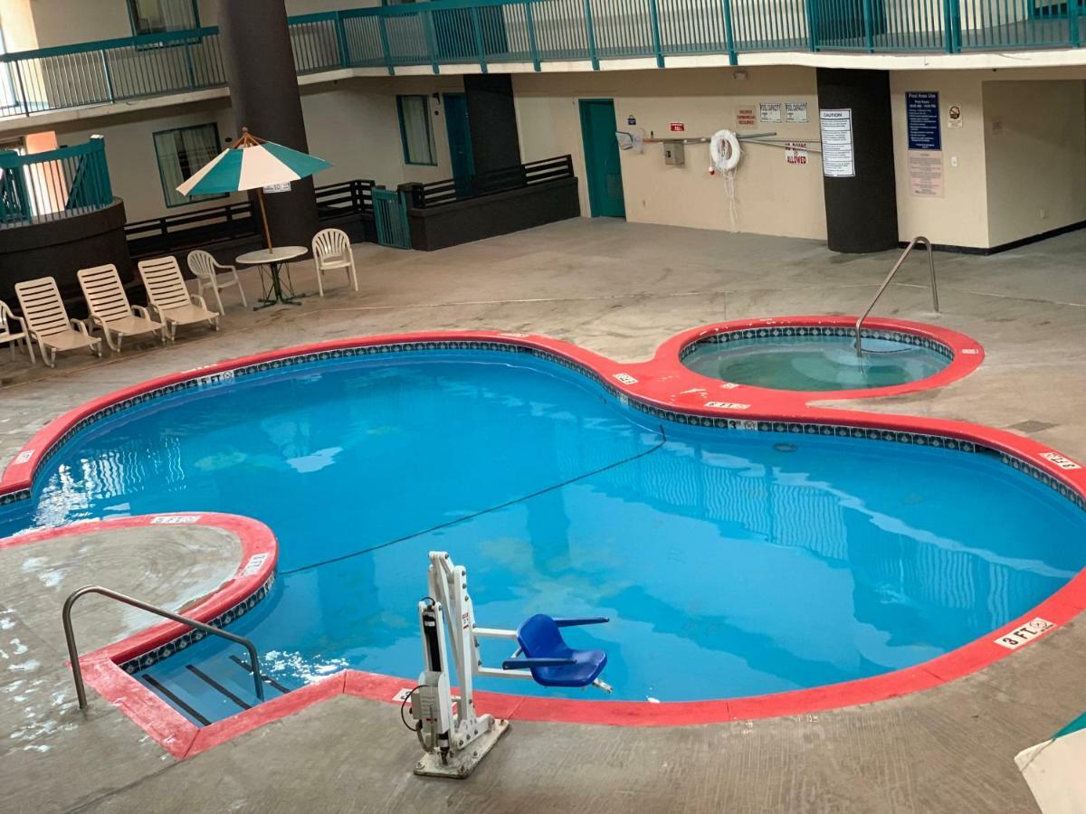 Motel 6 Savannah Ga Gateway & I95 Екстер'єр фото