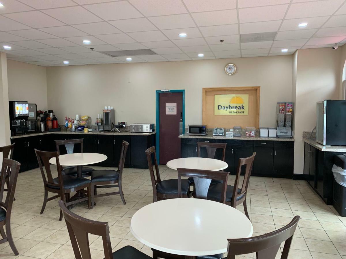 Motel 6 Savannah Ga Gateway & I95 Екстер'єр фото